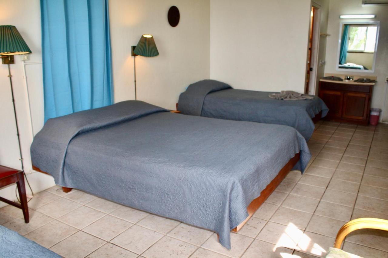 Holiday Hotel 산페드로 외부 사진